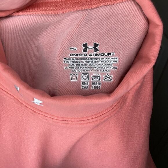 EUC Ladies Under Armour Mock Neck‎ DriFit - Picture 3 of 3